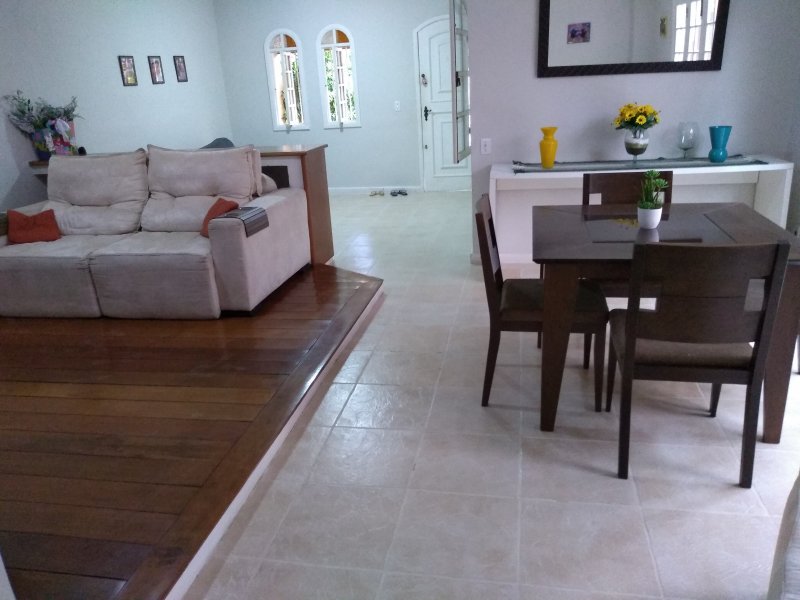 Casa à venda Itaipu com 240m² e 4 quartos por R$ 650.000 - 1795715040-img-20190115-190525085.jpg