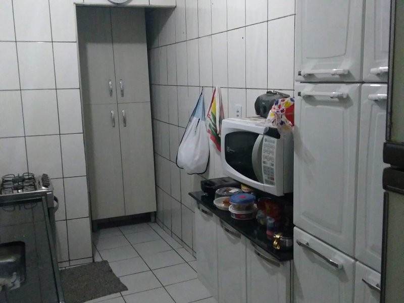 Casa à venda Vila Nova Galvão com 210m² e 5 quartos por R$ 380.000 - 2000482292-dcf06-cozinha.jpg