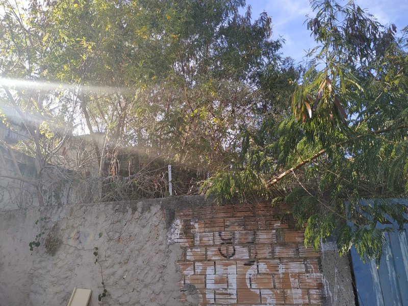 Terreno à venda Dona Edith Campos Fávero com 200m² e 1 quarto por R$ 185.000 - 1347050030-casa-paulinia-vista-frontal-v.jpeg