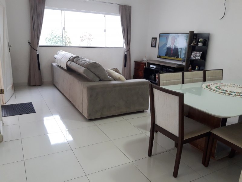 Casa à venda Parque Egisto Ragazzo com 117m² e 3 quartos por R$ 450.000 - 659594524-20190213-090448.jpg