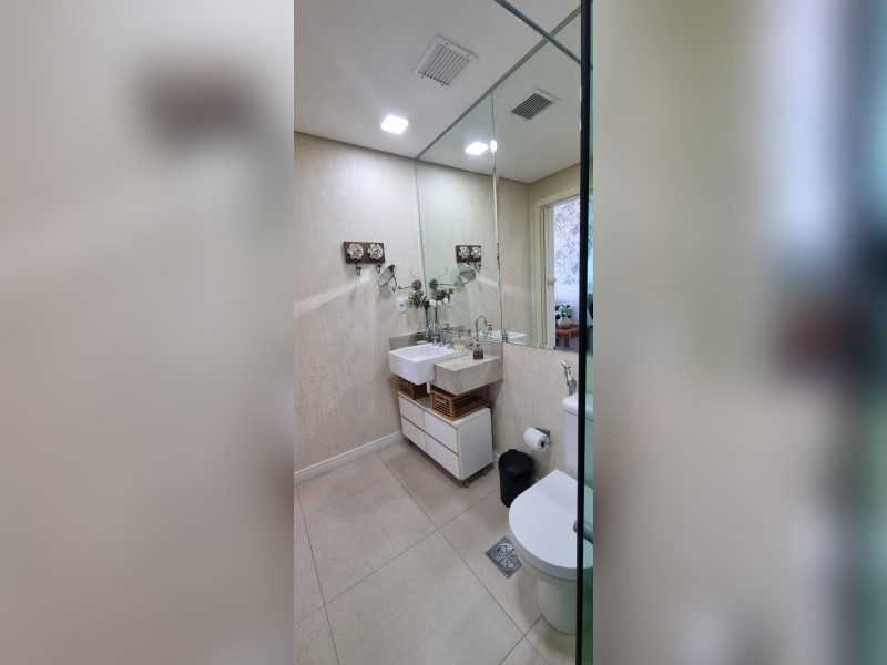 Apartamento à venda Ingleses do Rio Vermelho com 100m² e 2 quartos por R$ 2.500.000 - inbound2308373182374440124.jpg