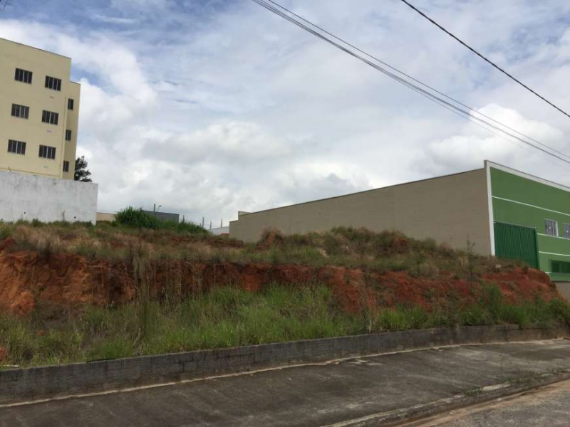 Terreno à venda Jardim do Paço com 360m² e  quartos por R$ 300.000 - 1215266433-clara-nunes-k7-e-k8-4.png