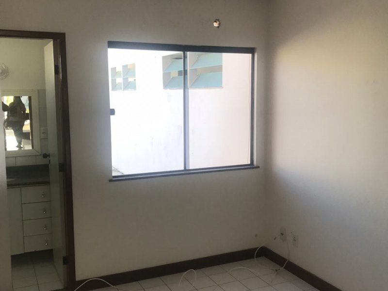 Casa à venda Itapuã com 575m² e 4 quartos por R$ 720.000 - 1186583435-whatsapp-image-2019-03-12-at-17.jpeg