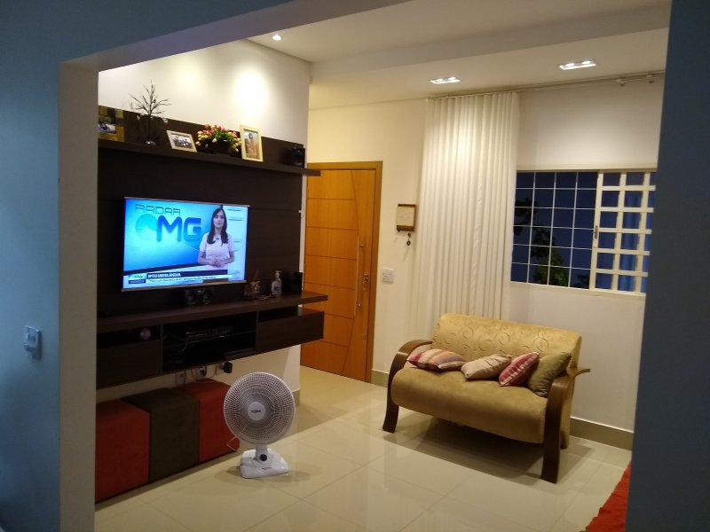 Casa à venda Jaraguá com 240m² e 3 quartos por R$ 390.000 - 935108805-img-20190320-175707895.jpg