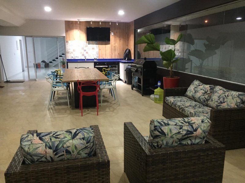 imóvel com 364m² - Tanque - Atibaia