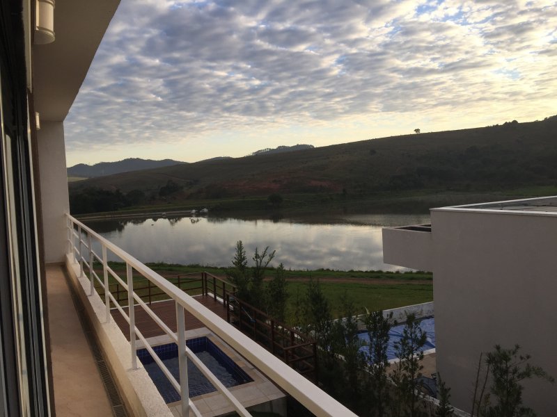 imóvel com 364m² - Tanque - Atibaia