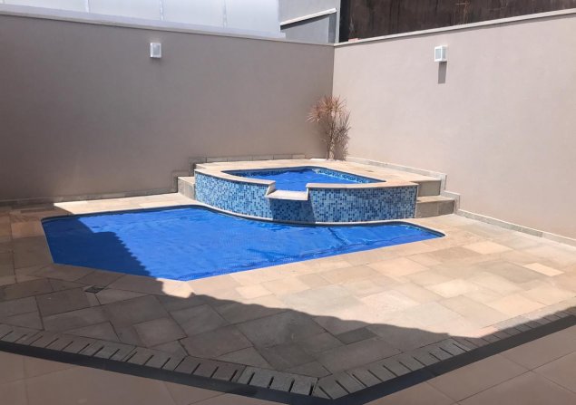 imóvel com 286m²