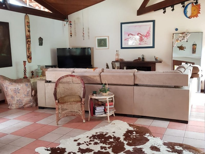 Casa de condomínio à venda Condomínio Iolanda com 340m² e 2 quartos por R$ 2.900.000 - 1991571230-26-sala-lareira-2-hall.jpg