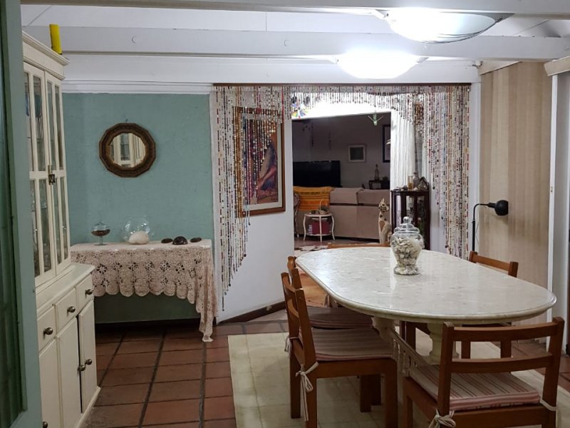 Casa de condomínio à venda Condomínio Iolanda com 340m² e 2 quartos por R$ 2.900.000 - 2046409078-36-sala-de-jantar.jpg