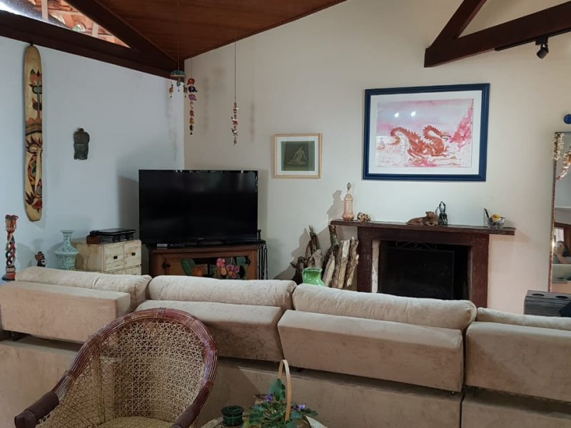 Casa de condomínio à venda Condomínio Iolanda com 340m² e 2 quartos por R$ 2.900.000 - 448463434-28-sala-lareira-3.jpg