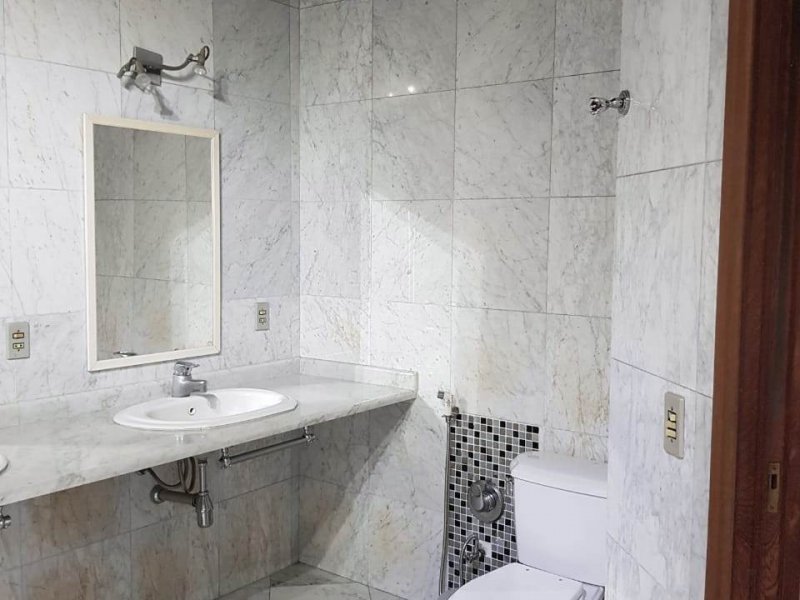 Casa de condomínio à venda Condomínio Iolanda com 340m² e 2 quartos por R$ 2.900.000 - 916104960-56-suite-principal-6-wc.jpg