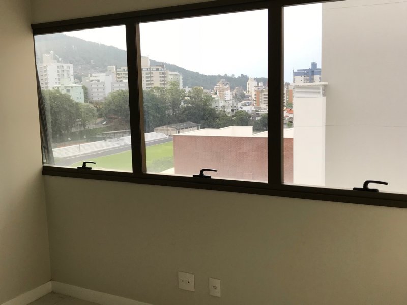 Comercial à venda Trindade com 26m² e  quartos por R$ 230.000 - 1453511569-img-6402.jpg