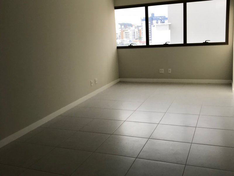 Comercial à venda Trindade com 26m² e  quartos por R$ 230.000 - 2000730428-img-6393.jpg