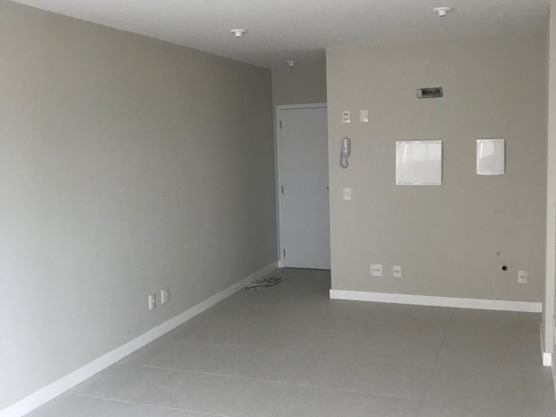 Comercial à venda Trindade com 26m² e  quartos por R$ 230.000 - 670175640-img-6399.jpg