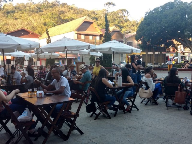 Comercial à venda Centro com 210m² e  quartos por R$ 390.000 - 1516525754-whatsapp-image-2019-01-17-at-14.jpeg