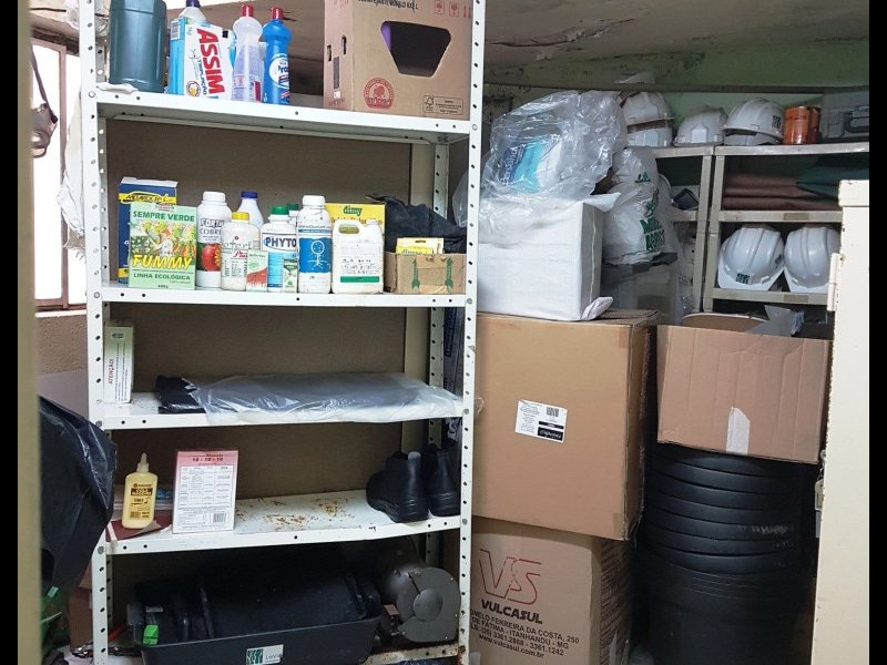Comercial à venda Jardim Anhanguera com 90m² e  quartos por R$ 600.000 - 1210550977-deposito-b.jpg