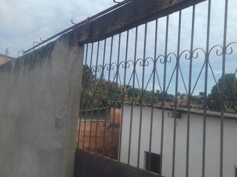 Casa à venda Sao Lucas com 30m² e 2 quartos por R$ 50 - 63978704-28378495-1571986886256240-93814573893271818-n.jpg