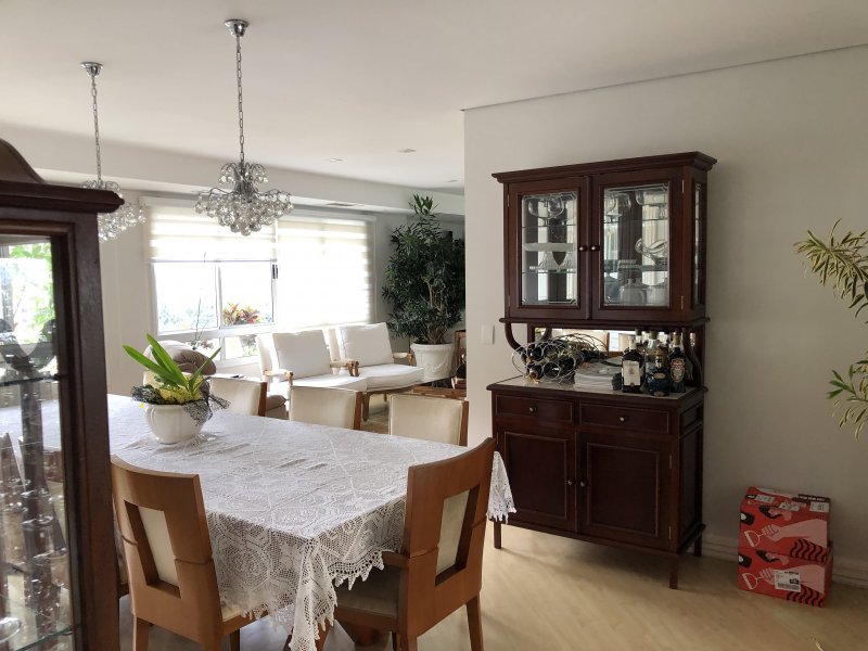 imóvel com 330m² - Mossunguê - Curitiba