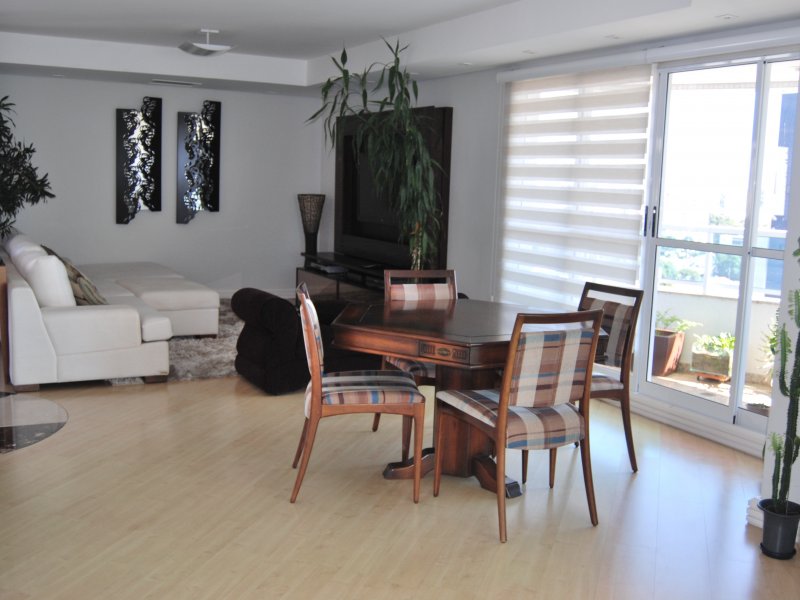 imóvel com 330m² - Mossunguê - Curitiba