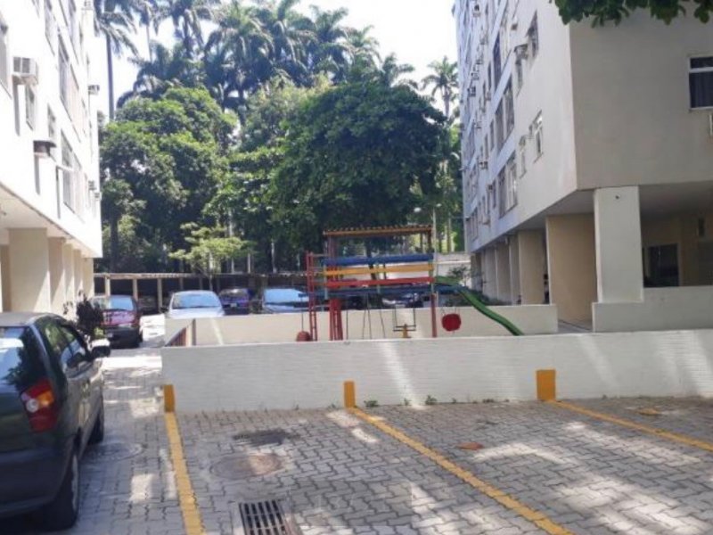 Apartamento à venda Praça da Bandeira com 75m² e 3 quartos por R$ 530.000 - 330493656-parquinho.JPG