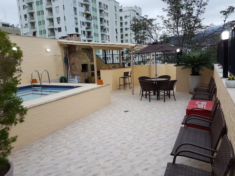 Cobertura à venda Freguesia (Jacarepaguá) com 305m² e 4 quartos por R$ 1.300.000 - 1995481417-cobertura-lazer.jpg