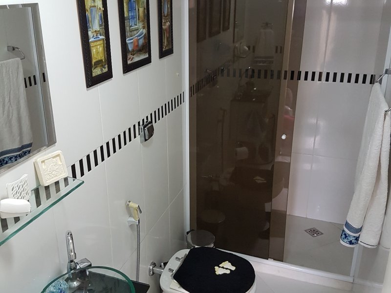 Cobertura à venda Freguesia (Jacarepaguá) com 305m² e 4 quartos por R$ 1.300.000 - 243828106-banheiro-cobertura.jpg