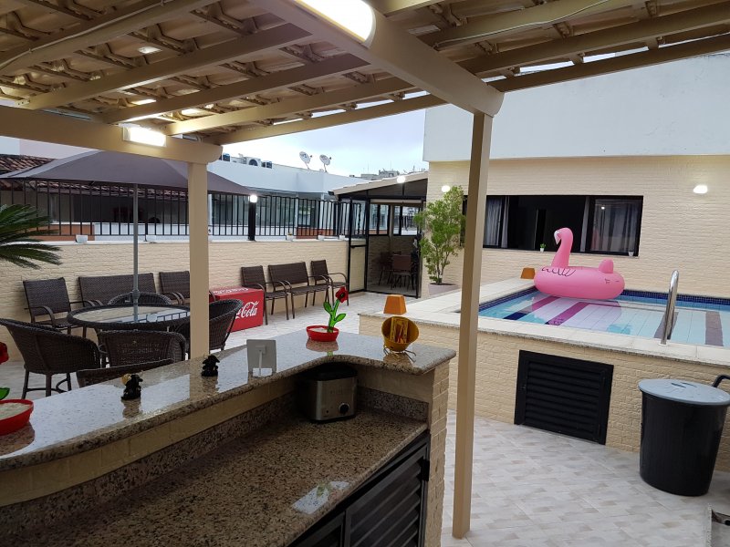 Cobertura à venda Freguesia (Jacarepaguá) com 305m² e 4 quartos por R$ 1.300.000 - 584425377-visao-da-churrasqueira-area-livre.jpg