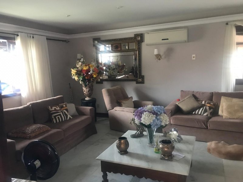 Casa à venda Vargem Pequena com 528m² e 4 quartos por R$ 1.100.000 - 1336602327-635e5a8e-611a-4f01-b2c7-72eb37382405.JPG