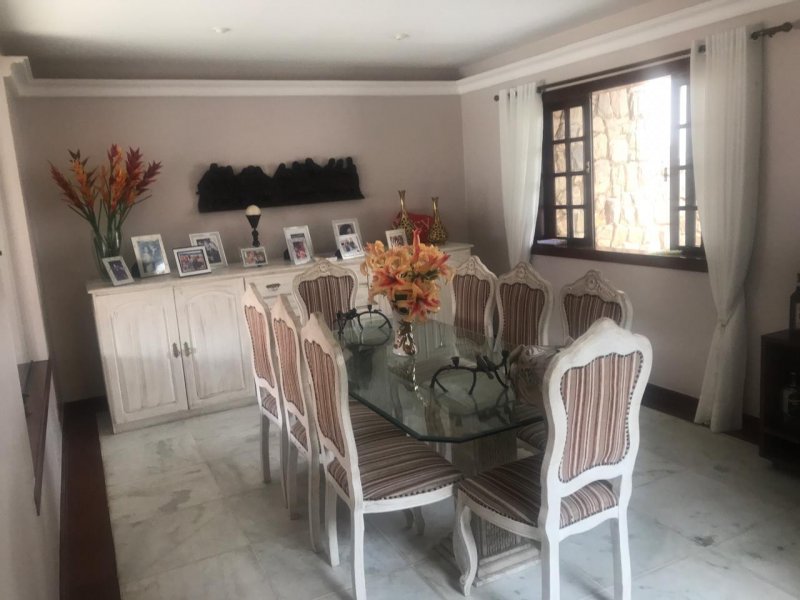 Casa à venda Vargem Pequena com 528m² e 4 quartos por R$ 1.100.000 - 286606628-2452482a-509d-4221-ab78-5687e547c315.JPG