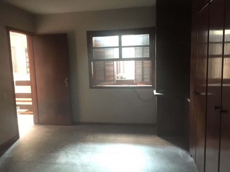 Casa à venda Jardim Santo Antoninho com 474m² e 5 quartos por R$ 620.000 - 1000373033-7667aac1-c8a0-465d-8c35-00f5ee58bfe6.jpeg