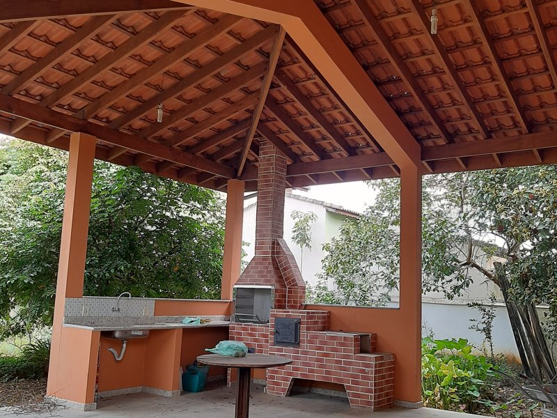imóvel com 600m² - Margem Esquerda - Cachoeira Paulista