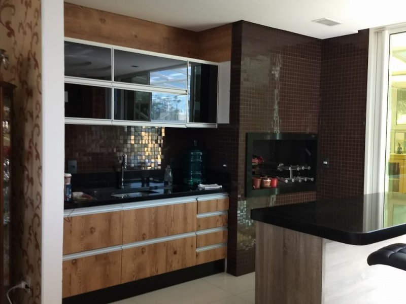 Casa de condomínio à venda Ingleses do Rio Vermelho com 450m² e 3 quartos por R$ 2.000.000 - 632297948-img-20190328-wa0049.jpg