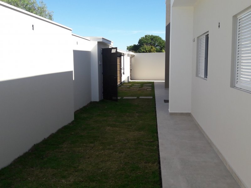 Casa à venda Recanto Santa Fe com 202m² e 3 quartos por R$ 760.000 - 1518386019-20180522-130429.jpg