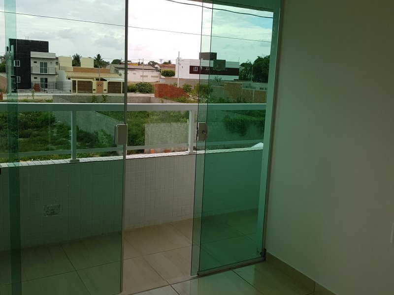 Apartamento à venda Mangabeira com 45m² e 2 quartos por R$ 125.000 - 472309525-sala-e-varanda.jpg