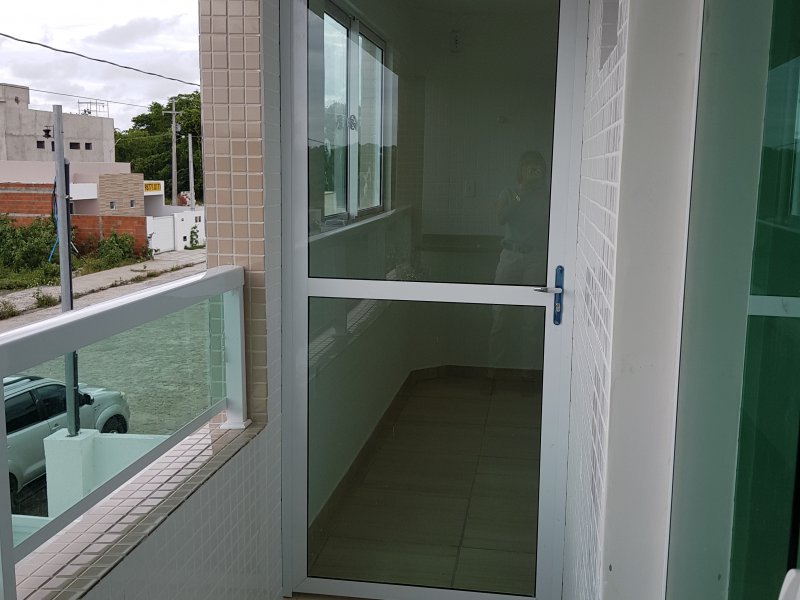 Apartamento à venda Mangabeira com 45m² e 2 quartos por R$ 125.000 - 707956535-varanda-acesso-quarto.jpg