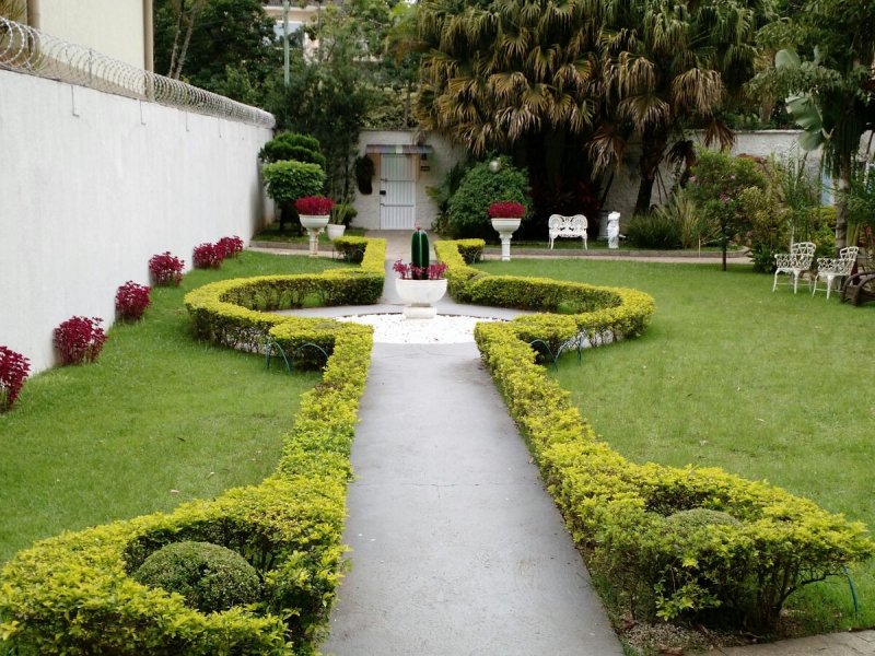 Comercial à venda Vila Santo Antônio com 220m² e  quartos por R$ 1.190.000 - 193938586-20170526-64.jpg
