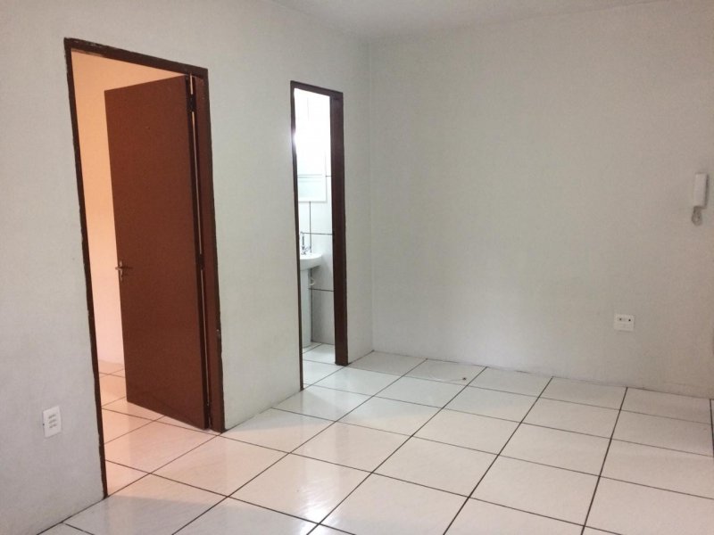 Apartamento à venda Humaitá com 57m² e 1 quarto por R$ 110.000 - 18895686-img-20181117-wa0205.jpg