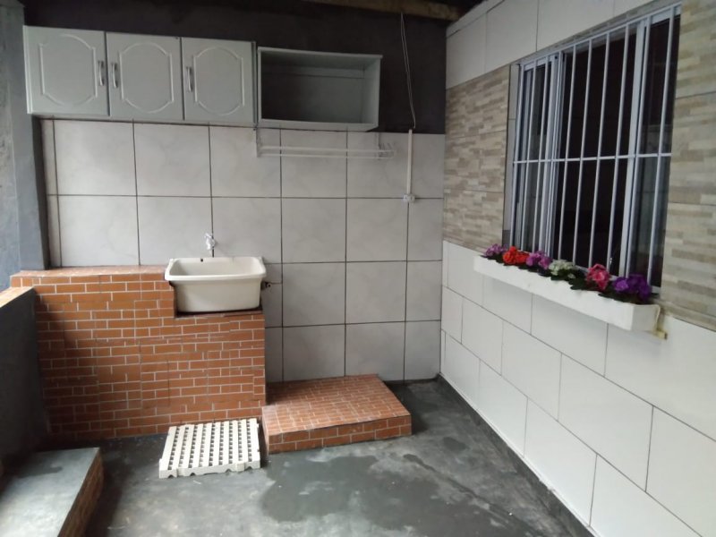 Casa à venda Graciosa de Baixo com 160m² e 4 quartos por R$ 385.000 - 1308999405-lavanderia-4.jpg