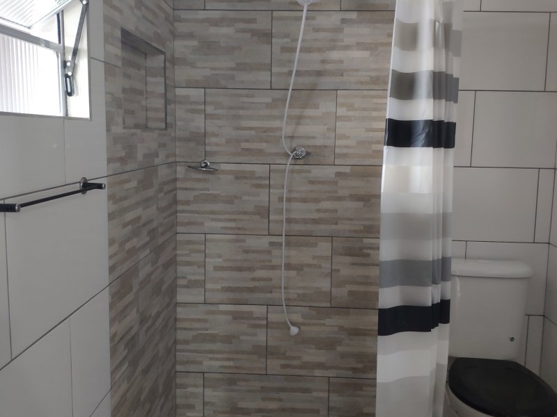 Casa à venda Graciosa de Baixo com 160m² e 4 quartos por R$ 385.000 - 438196941-banheiro-cima-2.jpg