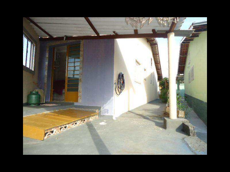 Casa à venda Cidade Nova Jacareí com 330m² e 4 quartos por R$ 650.000 - 1810202474-quintal.jpg