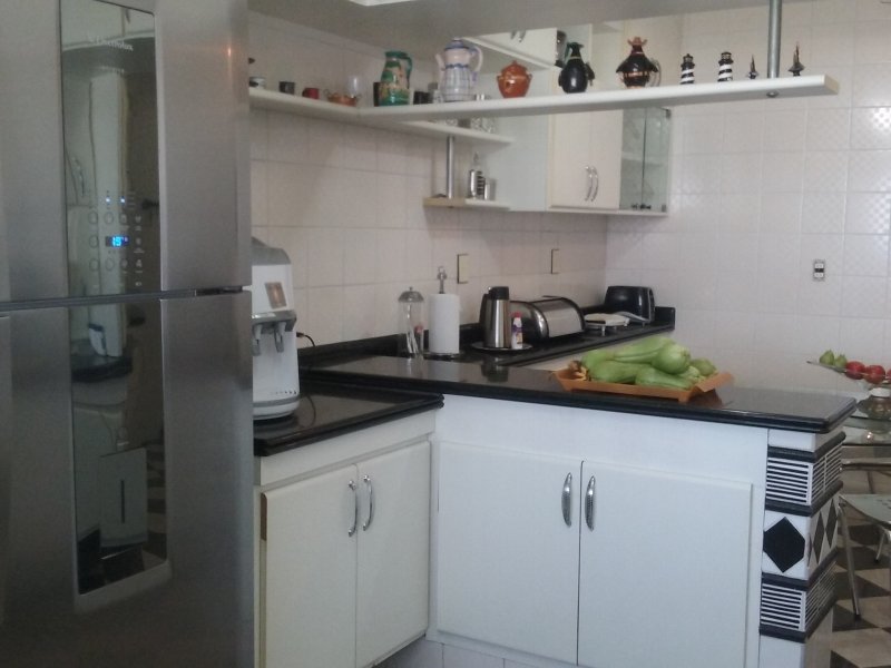 Cobertura à venda Ponta da Praia com 536m² e 5 quartos por R$ 1.800.000 - 319575564-5-cozinha-apto-tipo5.jpg