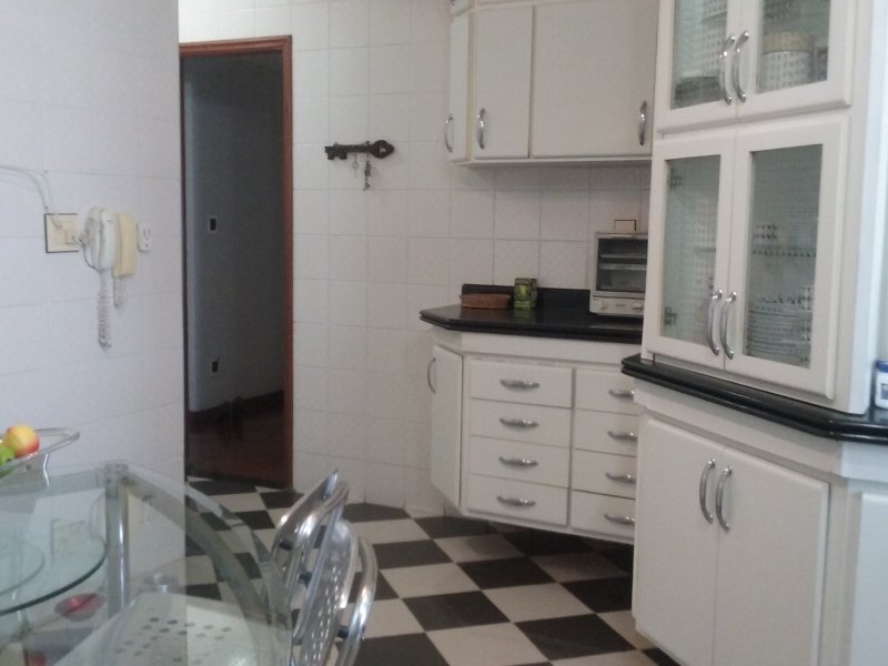 Cobertura à venda Ponta da Praia com 536m² e 5 quartos por R$ 1.800.000 - 686368881-4-cozinha-apto-tipo4.jpg