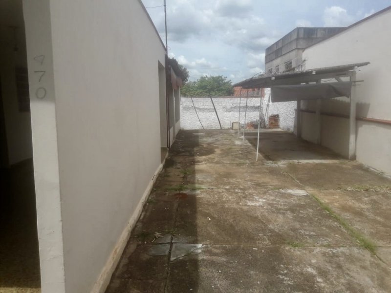 Casa à venda Vila Maceno com 300m² e 2 quartos por R$ 449.000 - 2007157619-a44b4c38-dc5b-45dd-8e9f-333b5a9005ec.jpeg