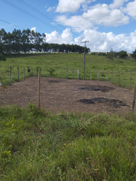 Terreno à venda Sapopemba com 59m² e 1 quarto por R$ 30.000 - 1734487786-img-20230406-wa0009.jpg