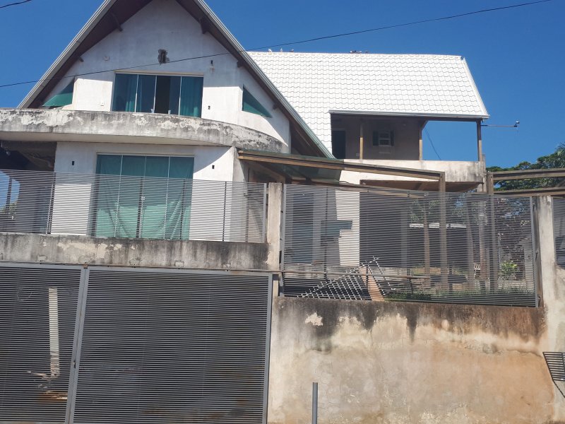 Casa à venda Centro com 340m² e 4 quartos por R$ 750.000 - 651181059-20190122-110336.jpg