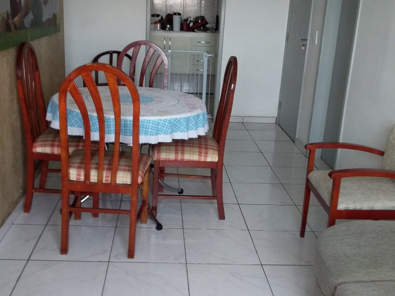 Apartamento à venda Chácara Santa Maria com 60m² e 3 quartos por R$ 215.000 - 874830738-sala-03.jpg