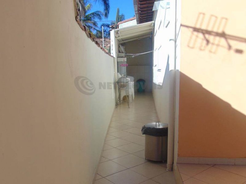 Casa à venda Alvorada com 200m² e 4 quartos por R$ 700.000 - 175327134-c4025436-e6a7-47a1-8794-55d837354773.JPG