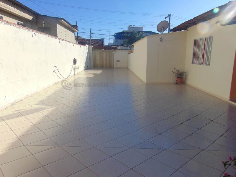 Casa à venda Alvorada com 200m² e 4 quartos por R$ 700.000 - 1790997423-a2c1cab0-b936-47ab-b743-83f99cbb8ad0.JPG