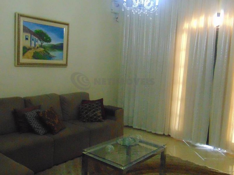 Casa à venda Alvorada com 200m² e 4 quartos por R$ 700.000 - 1919246451-cdb6e6c0-7924-4bff-a1cb-4c93fc329fb2.JPG