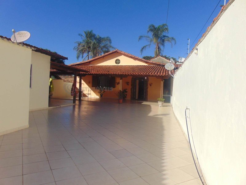 Casa à venda Alvorada com 200m² e 4 quartos por R$ 700.000 - 611917944-cdd6e233-cf39-48cc-ad09-7c67e76c3af5.JPG